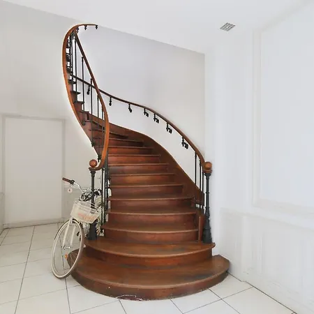 Apartment Bright T3, View On #cathedralesaintgatien #tours