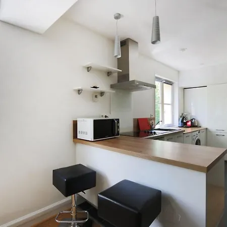 Apartment Bright T3, View On #cathedralesaintgatien #tours *