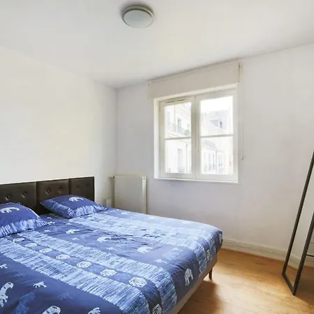 Bright T3, View On #cathedralesaintgatien #tours * Tours
